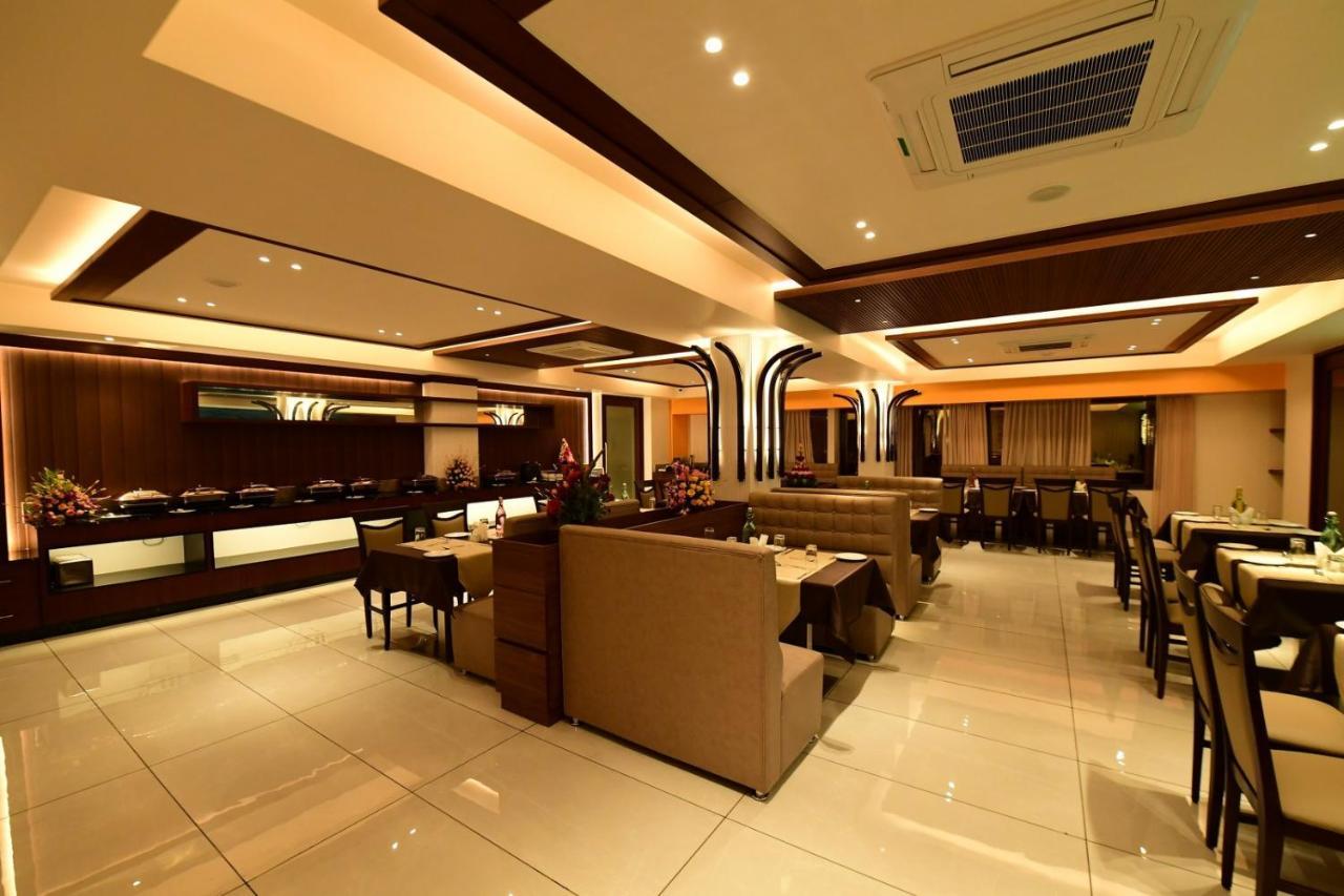 Hotel M Pro Palace Mysore - 12 Minutes To Mysore Palace Exterior photo